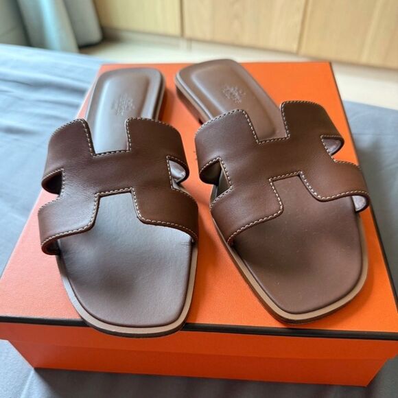 Hermes Brown H-Pattern Leather Sandals - Picture 2 of 2